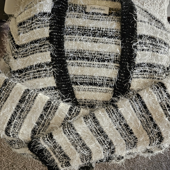 Calvin Klein Black White Stripe Fuzzy Cropped Open Front Sweater - Size S - Picture 5 of 8